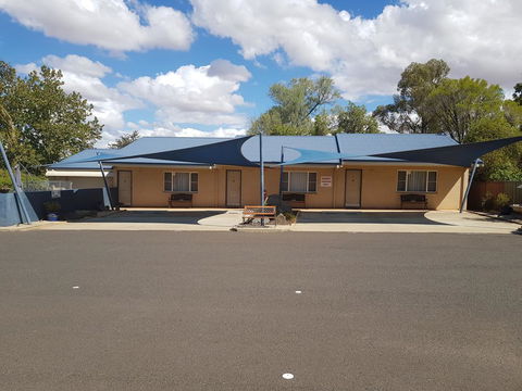 Edward Parry Motel And Apartments - Tourism Canberra 2