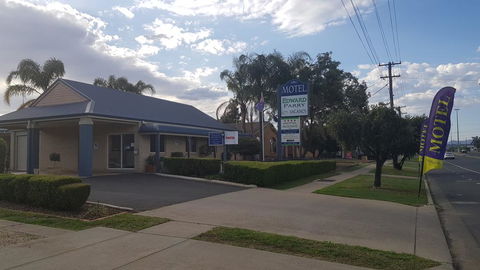 Edward Parry Motel And Apartments - Tourism Canberra 0