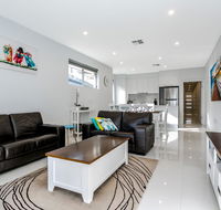 Ella House Adelaide - Tourism Canberra