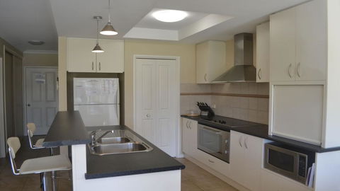 ELSINOR Townhouse 7 Mulwala - Tourism Canberra 3