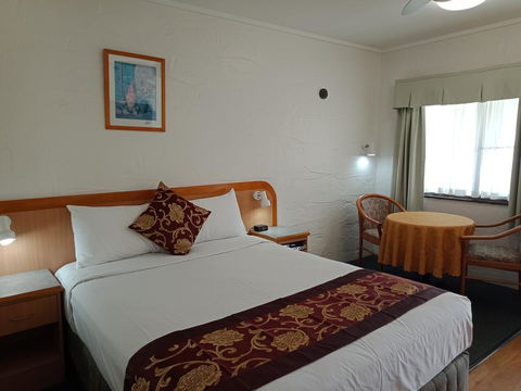 Espana Motel - Tourism Canberra 0