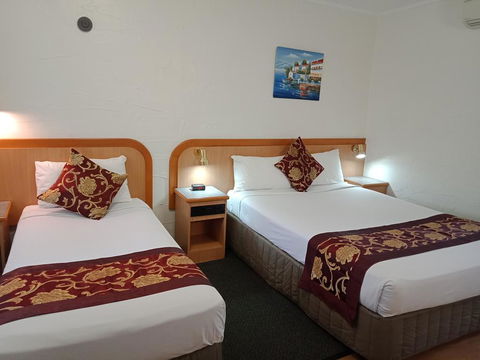 Espana Motel - Tourism Canberra 3