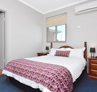 Eyre Hotel - Tourism Canberra