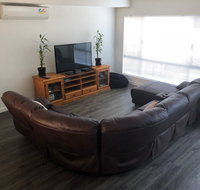 Falcon Bay 4x4 Townhouse - Tourism Canberra