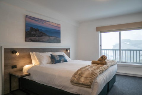 Falls Creek Hotel - Tourism Canberra 1