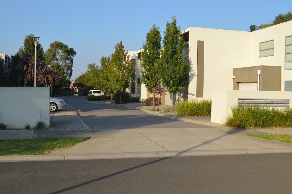 Cairnlea VIC Tourism Canberra