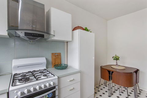 Family-friendly Apartment In Green Glen Iris - Tourism Canberra 3