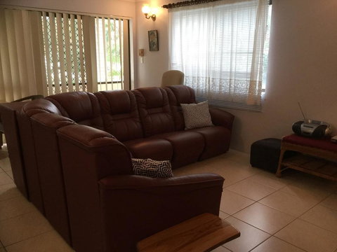 First Floor Unit With Waterviews From Your Balcony! - Tourism Canberra 1