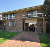 Flat 1/15 Dalmeny Drive - Tourism Canberra