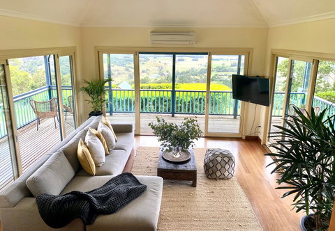 Four Winds Luxury Villas Byron Bay - Tourism Canberra 3