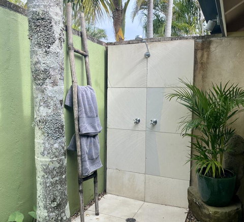 Four Winds Luxury Villas Byron Bay - Tourism Canberra 1