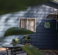 Funky Flat on Acreage - Tourism Canberra