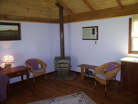 Gaddleen Grove Cottages - Tourism Canberra 2