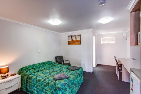 Galaxy Mackay Motor Inn - Tourism Canberra 2
