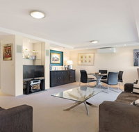 Garden Apartment  Forster Tower - Tourism Canberra
