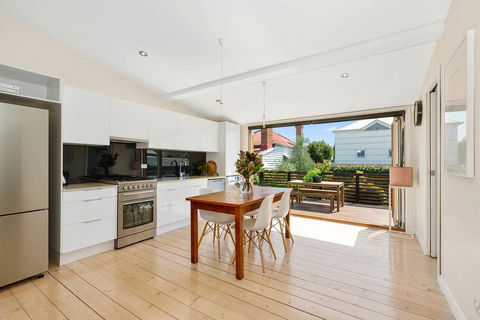 Geelong West Miner's Cottage - Tourism Canberra 3