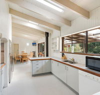 Getaway South Coast - Holiday House with Pool - Tourism Canberra