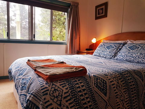 Glenbrook House & Cottage - Tourism Canberra 3