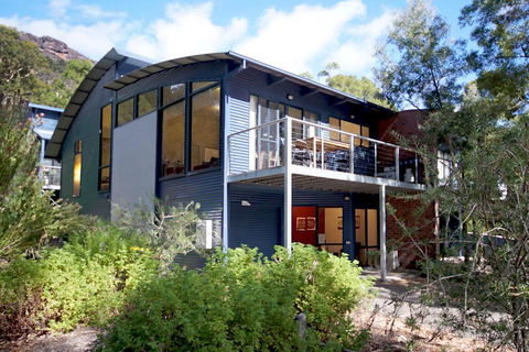 Glengarriff Townhouse 2 - Tourism Canberra 0