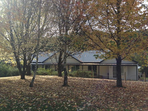 Goldberryaccommodation - Tourism Canberra 0