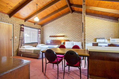 Goldfields Motel - Tourism Canberra 3