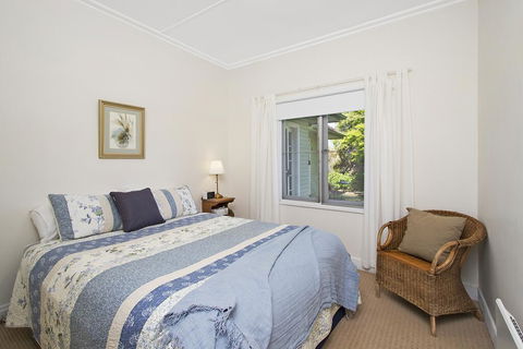 GOWAN ROSS COTTAGE - Tourism Canberra 3