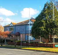 Grand Country Lodge - Tourism Canberra