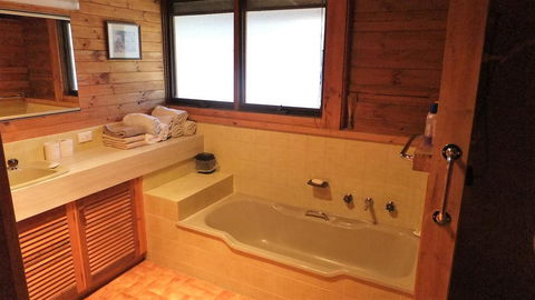 Gunyah Valley Retreat - Tourism Canberra 2