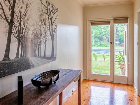 HAKUNA MATATA (No Worries) - Tourism Canberra 0