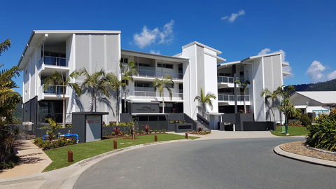 Harbour Cove - Tourism Canberra 0