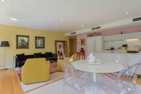 HAZEL Chapel St Socialite. Pool, Spa & Gym - Tourism Canberra 1