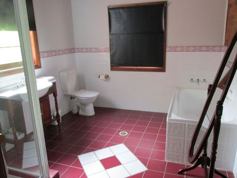Henry's Cottage - Tourism Canberra 2