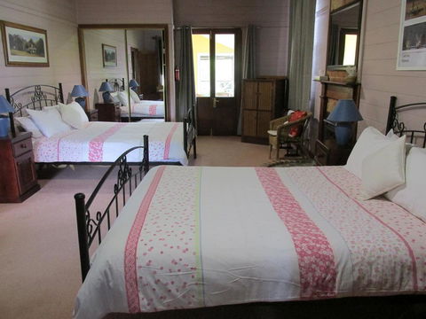 Henry's Cottage - Tourism Canberra 0