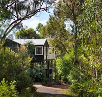 Hepburn Pool House - Tourism Canberra