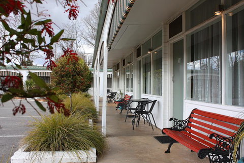 Hi Way Motor Inn - Tourism Canberra 1