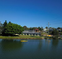 Hibiscus Lakeside Motel - Tourism Canberra