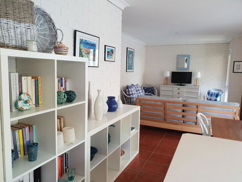 High View Beach Haven - Tourism Canberra 0