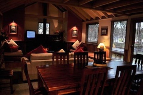 Highlander-DPA - Tourism Canberra 2