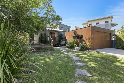 Holiday Hideaway, Sunshine Beach - Tourism Canberra 0