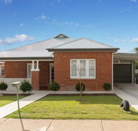 Home Away From Home - Tourism Canberra