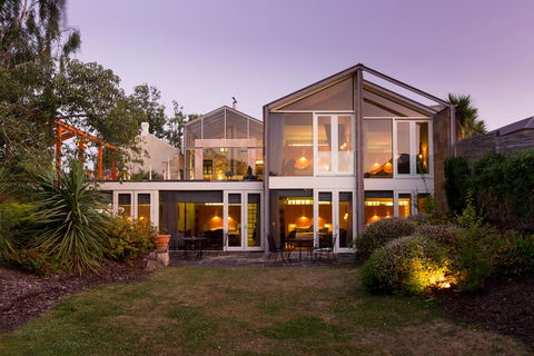 Islington Hotel - Tourism Canberra 0