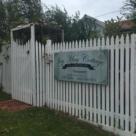 Ivy May Cottage - Tourism Canberra 3