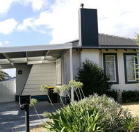 Jesson Crescent Dandenong Cozy House - Tourism Canberra