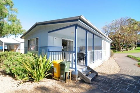 Kendalls Beach Holiday Park - Tourism Canberra 0