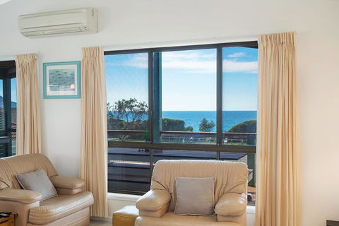 Kianga Parade Beach House - Tourism Canberra 2
