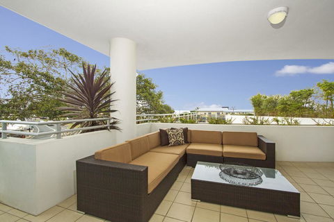 KINGSCLIFF OCEAN VIEW TERRACE BY THE FIGTREE 5 - Tourism Canberra 1