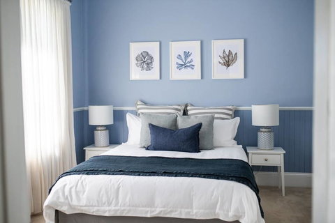 Kinross Cottage - Neat And Stylish, Sleeps 9 - Tourism Canberra 0