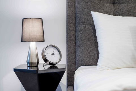 KOZYGURU FORTITUDE VALLEY HIGH LEVEL 2 BED APT + FREE PARKING QFV179-2612 - Tourism Canberra 3