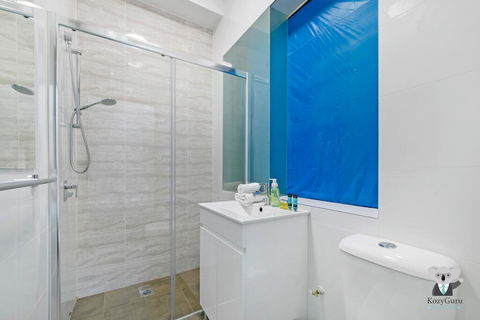 KOZYGURU Kings Cross SKY GARDEN Studio CBD - Tourism Canberra 0