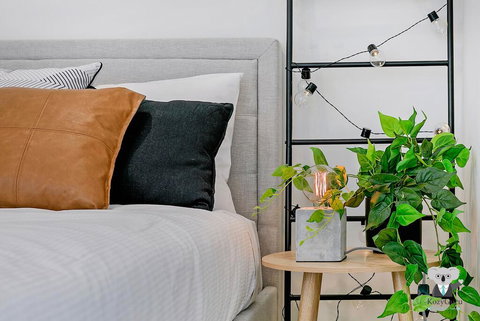 KOZYGURU NORTH RYDE MACQUARIE PARK 2 BEDROOM APT + FREE PARKING NNR009 - Tourism Canberra 3